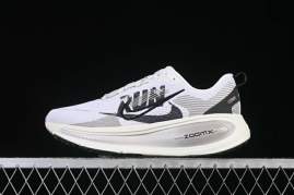 Picture of Nike Vomero 18 _SKUfw20880575676365987fw